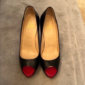 Christian Louboutin pump